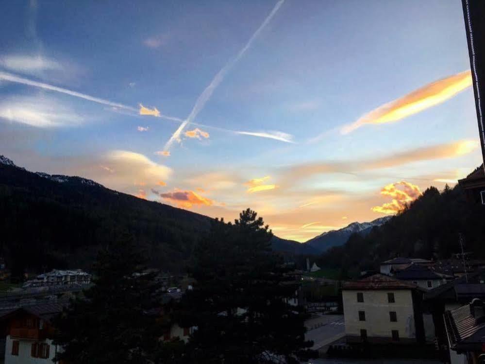 Hotel Sasso Rosso Commezzadura Exteriér fotografie